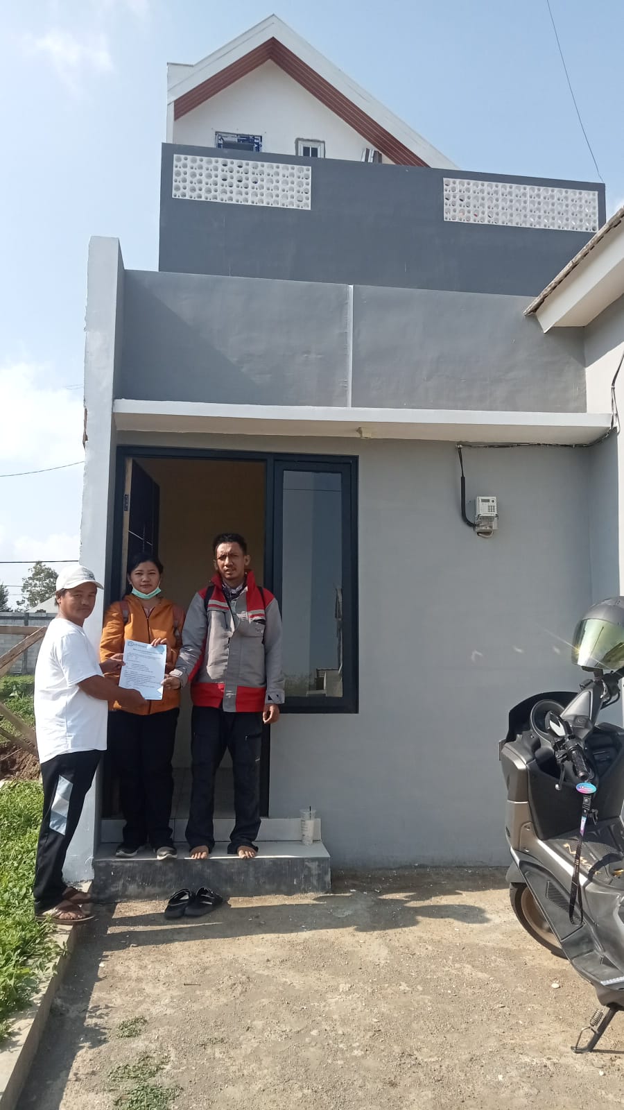 Kav E20 Hannooch Fainsenem / Ervina Layuk Perumahan Grand Mutiara KedungRejo(GMK)